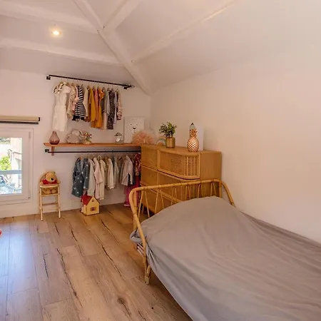 别墅 De 300m² Proche De La *